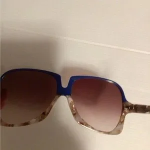 Rare! Le Specs Luxe  Butterfly Effect sunglasses NEW Le Specs Luxe Butterfly Effect Sunglasses + Case | eBay main image 2